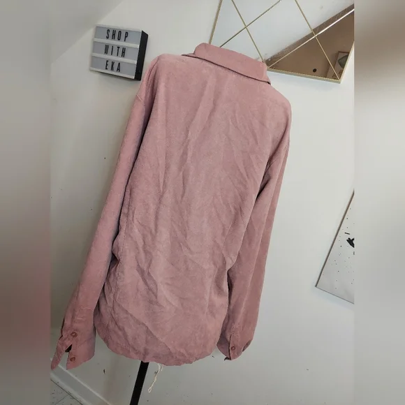 Pink button down shirt - Picture 4 of 9